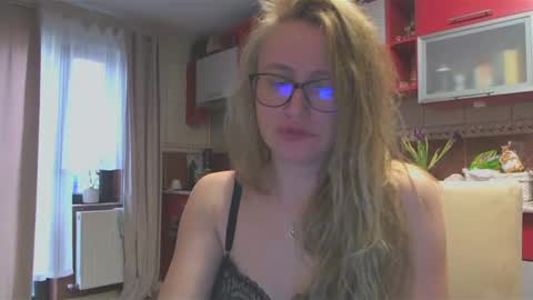 Melly online show from March 11, 7:57 am