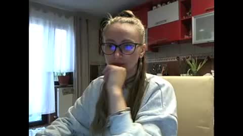 Melly online show from March 10, 7:33 am