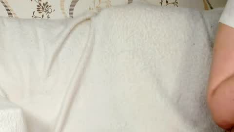 MelMooon online show from May 15, 11:23 pm