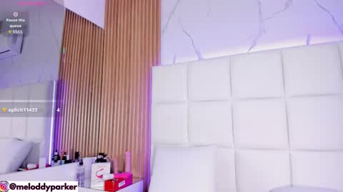 MELODDY PARKERR online show from January 15, 6:22 am