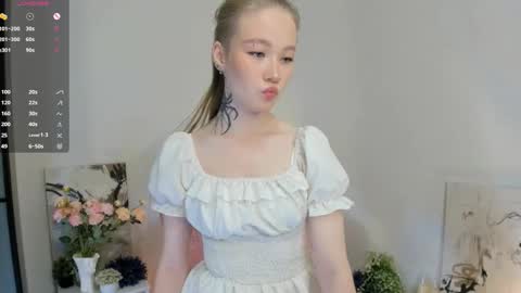 melodievejar online show from January 19, 4:11 am