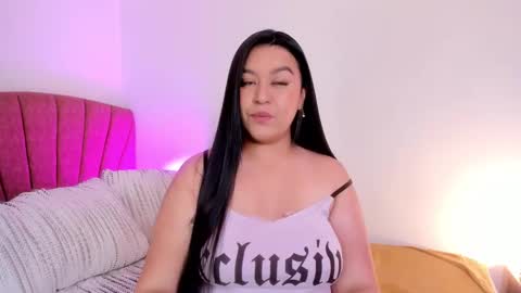  Leslie  online show from November 29, 1:41 pm