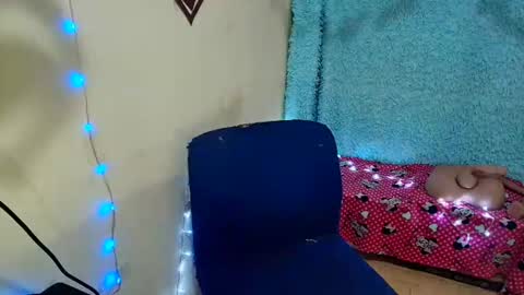 Melody online show from December 18, 2:51 am