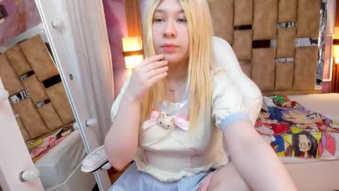 melody_lollii online show from January 17, 6:50 pm