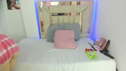 melody online show from February 8, 3:41 am