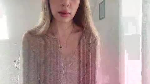 Melodie Sweet online show from November 22, 9:30 am