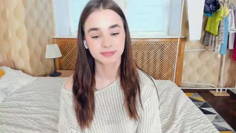 Julie online show from October 27, 1:22 pm