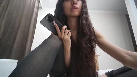 meriannabell online show from December 2, 12:36 pm