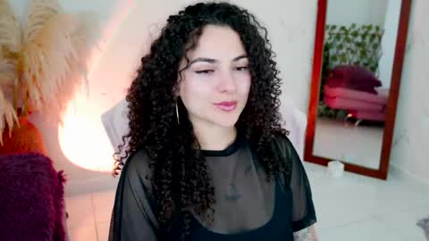 Merida Bell online show from April 18, 3:52 am