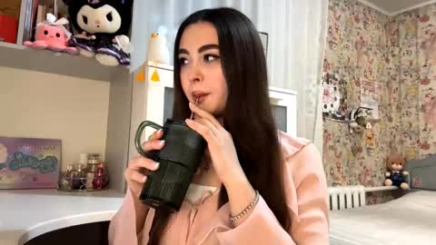 Enni online show from November 27, 5:42 pm