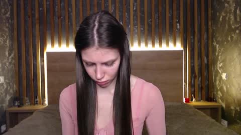 Emilia online show from February 3, 11:36 pm