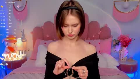 Anna online show from February 28, 6:39 am