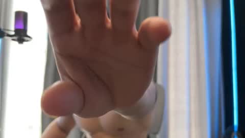 mettew22cm online show from October 27, 2:17 pm