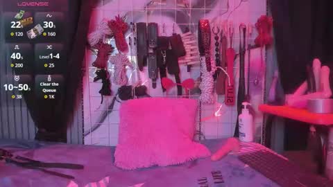 mhannia_bdsm303av online show from February 12, 5:00 am