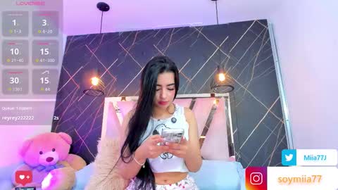 Mia online show from March 2, 3:55 am