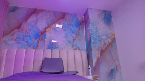 Emi online show from March 19, 7:30 pm