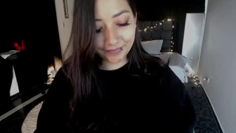 Mia zoe online show from September 12, 11:40 pm