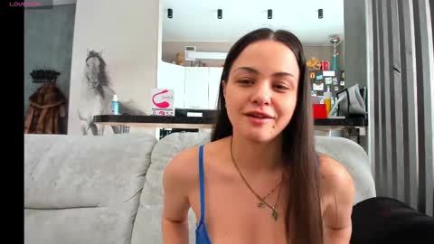 Mia online show from February 26, 7:12 am