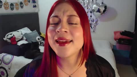 mia online show from December 2, 12:31 am