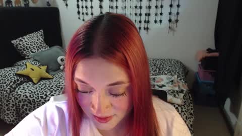 mia online show from March 25, 12:50 am