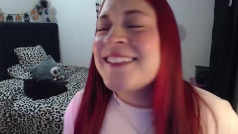 mia online show from January 9, 4:07 am