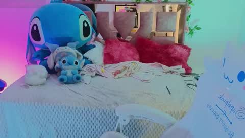 Snapshot of mia_bnnyy chatting on October 5, 8:49 pm mia_bnnyy online show from October 5, 8:49 pm