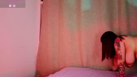   online show from October 26, 6:25 am