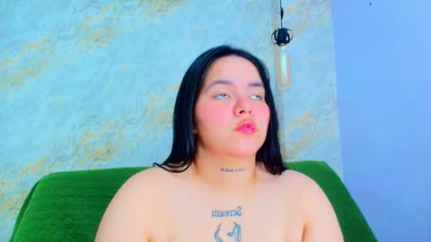 Mia  online show from January 6, 5:28 pm