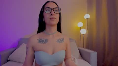 Sarah Luna online show from February 11, 6:56 pm