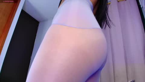 Mia online show from May 15, 11:23 pm