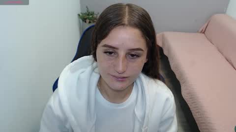 Mia online show from February 19, 2:05 pm