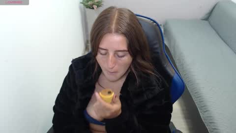 Mia online show from January 16, 2:37 pm