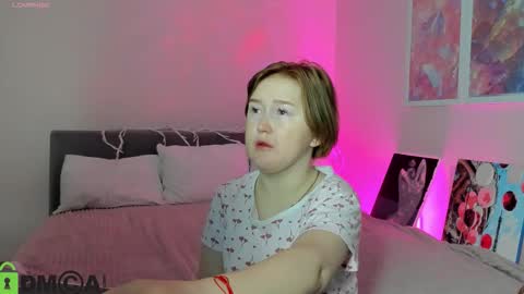 Mia online show from October 20, 2:38 am