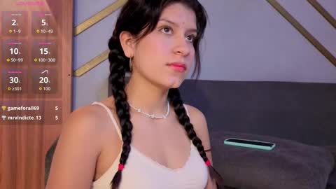 M I A  online show from September 26, 8:06 pm