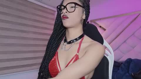 Mia online show from March 15, 3:22 am