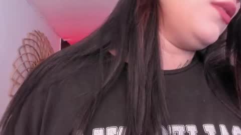 Val  online show from April 16, 9:39 pm