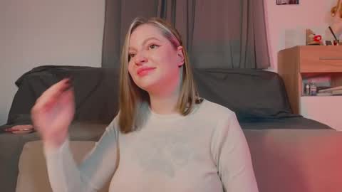 Snapshot of mia_kamp chatting on October 24, 5:03 pm Mia online show from October 24, 5:03 pm