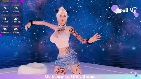 Mia online show from May 12, 6:06 pm
