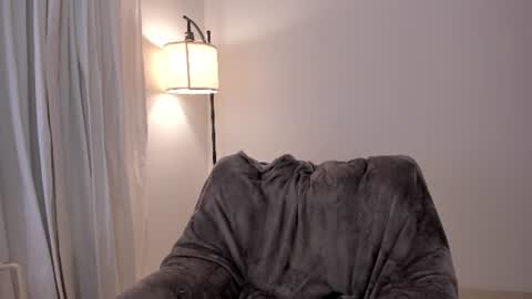 MIA LOVE   online show from June 14, 2:24 am
