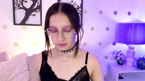 Mia online show from July 9, 12:25 am