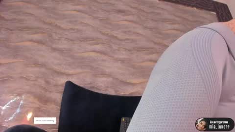mia_luxor online show from May 7, 12:23 pm