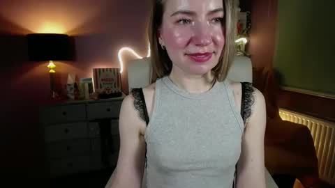 Mia online show from March 2, 5:14 pm