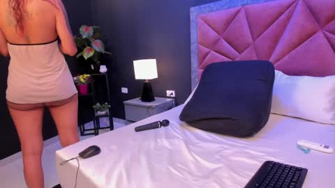 MIA  online show from April 3, 7:21 pm