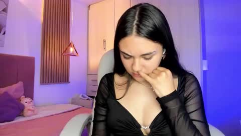 Mia Nevaeh - follow me online show from December 22, 8:48 pm