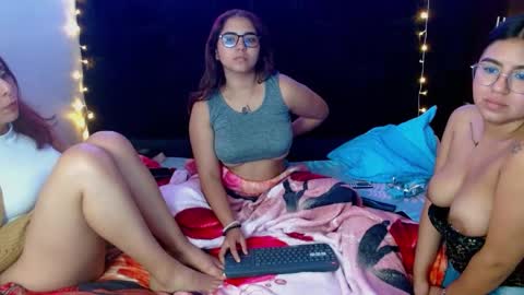 Mia  online show from January 28, 3:46 pm