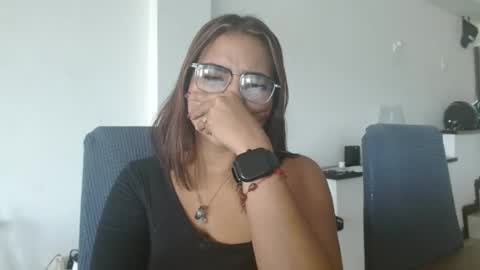 Mia  online show from June 26, 8:36 pm