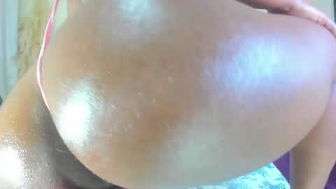 mia online show from October 4, 10:29 pm