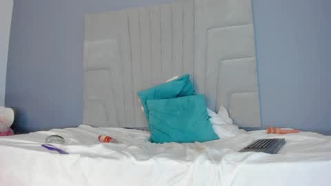 mia_smith_x online show from February 27, 11:15 pm