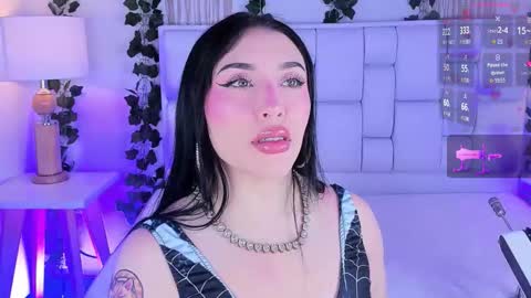 Mia online show from February 21, 11:46 am