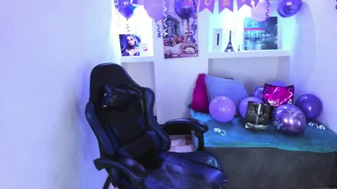       online show from September 30, 12:59 pm